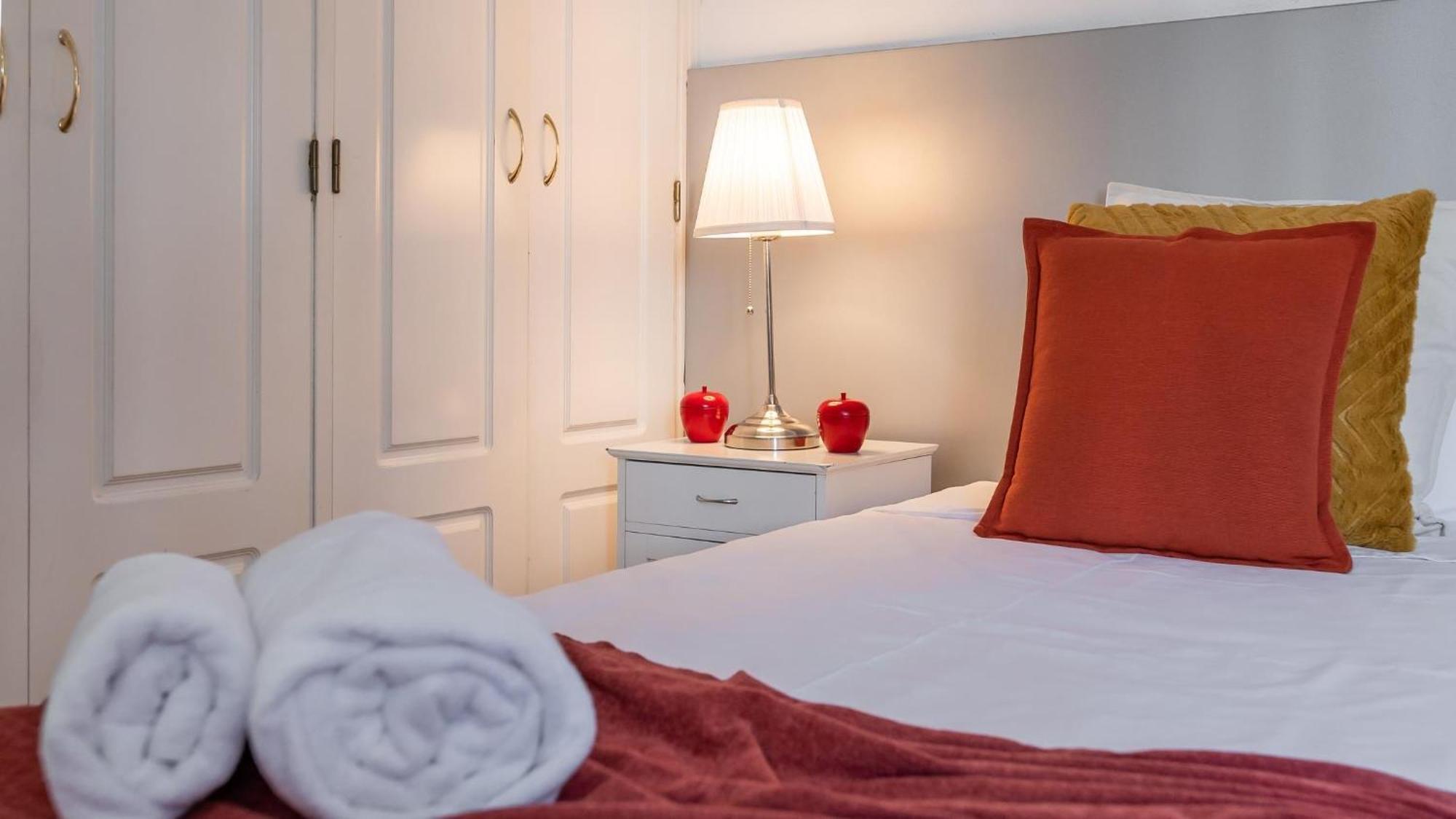 Mediterranean Hidden Treasure At Puerto Banus Appartement Marbella