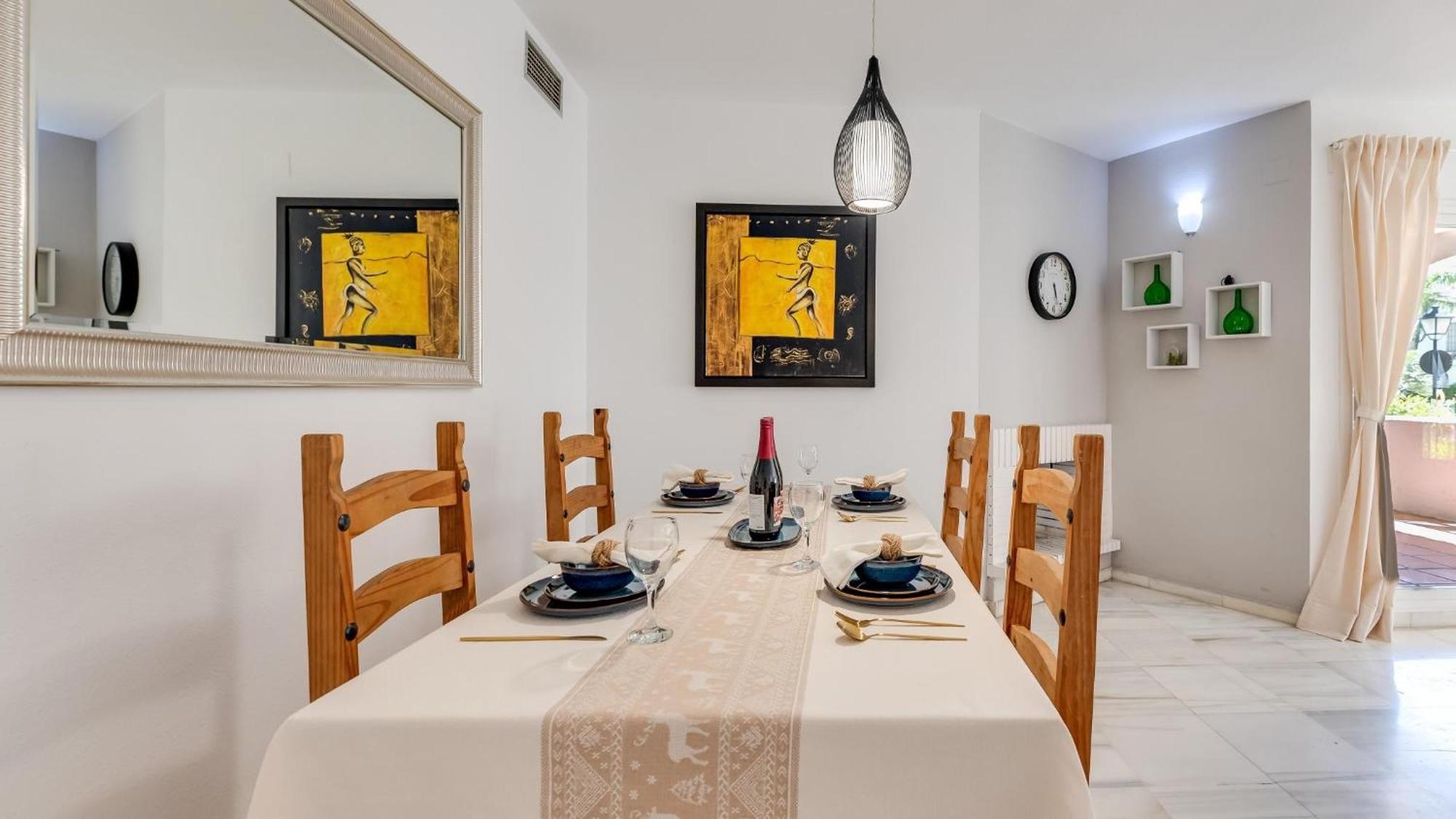 Mediterranean Hidden Treasure At Puerto Banus Appartement