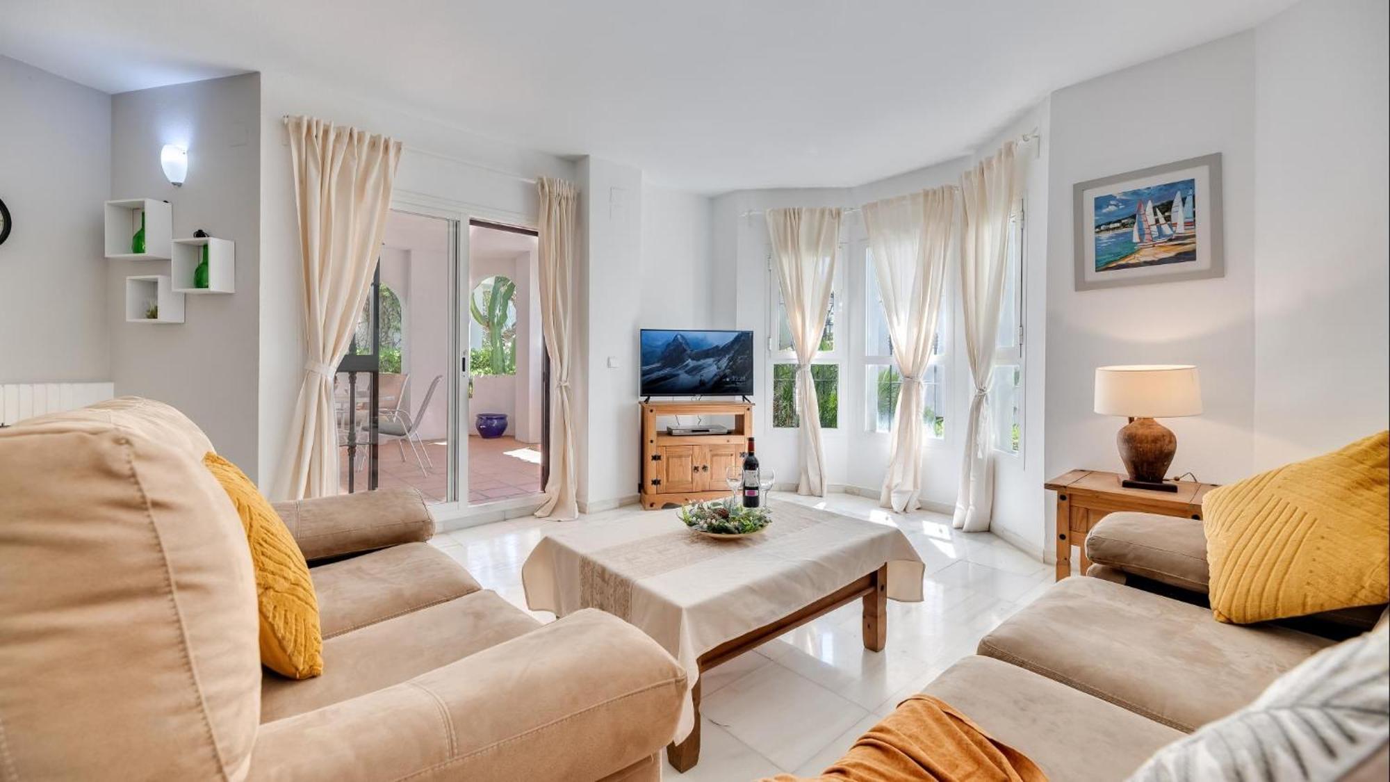 Mediterranean Hidden Treasure At Puerto Banus Appartement