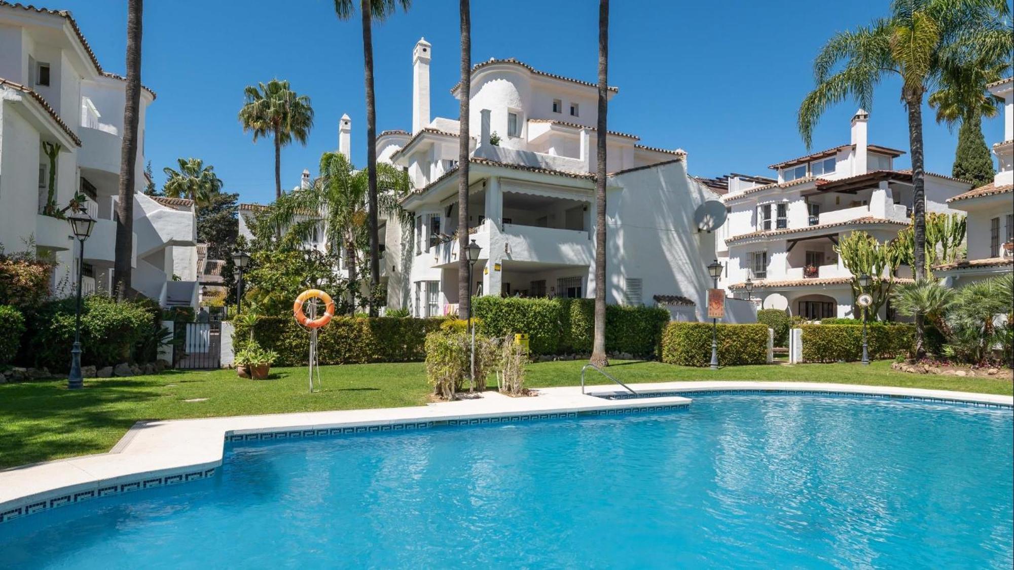 Mediterranean Hidden Treasure At Puerto Banus Apartment Marbella